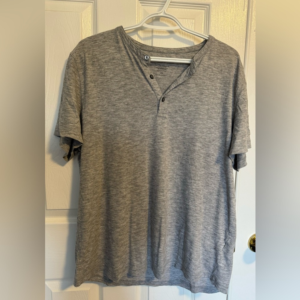 Banana Republic Men's Cotton Heather Gray Tee T-Shirt Top